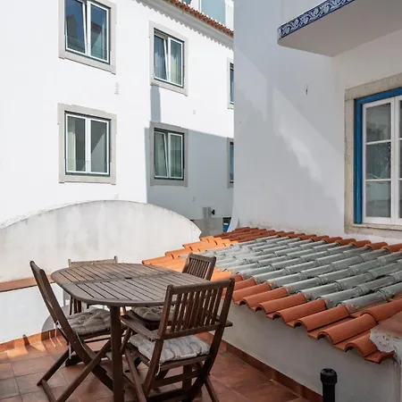Beach! Apartment Ericeira